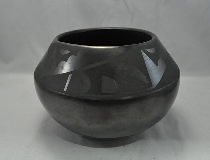 04 - Maria Martinez, Maria Martinez Pottery, Marie and Santana: Blackware Jar (4.75" ht x 6.75" d)
Hand coiled clay pottery