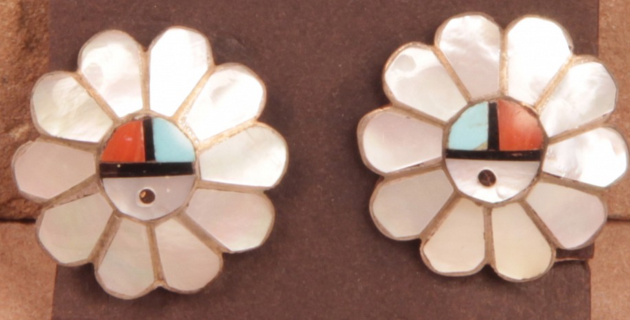 08 - Jewelry-New, Zuni Clip Earrings: Sunface in Flower (1")
Contemporary, Sterling silver with inlaid stones