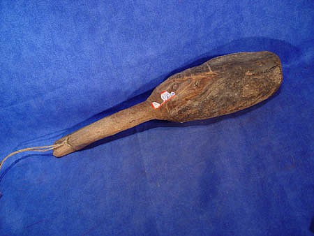13 - Miscellaneous, Early wooden club with old torn sticker "War Club Papago".
pre 1900