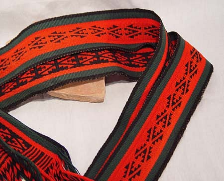 Loom-Woven Red Sash – Les Bucherons