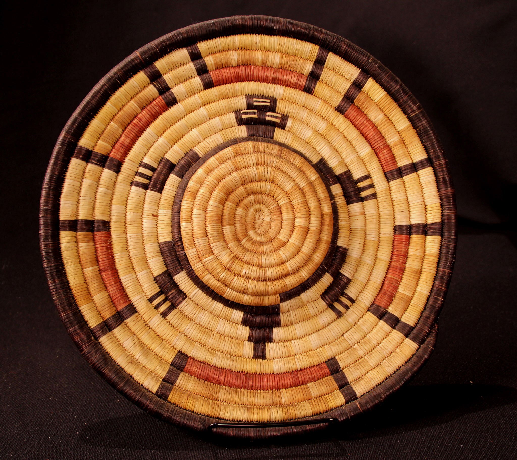 02 - Indian Baskets | Hopi coiled basket with Shalako Kachina | 1930 ...